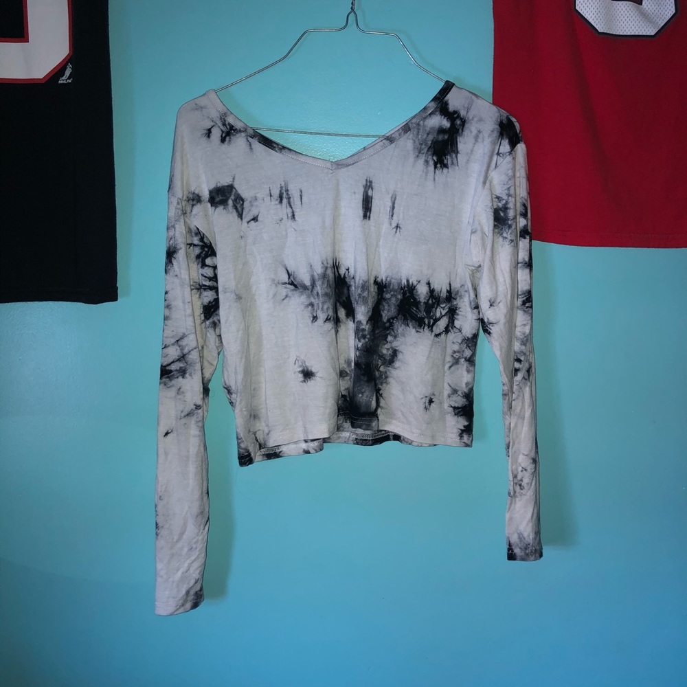long sleeve crop top
